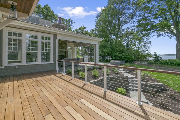 Deck Service in Crystal Lake