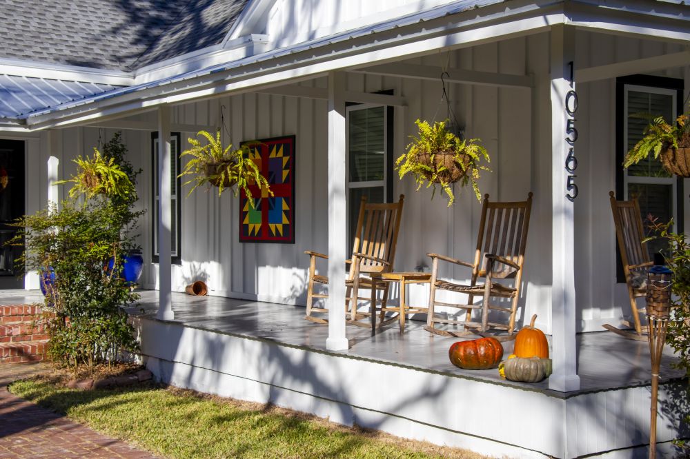 Cost of Front Porch Construction in Crystal Lake