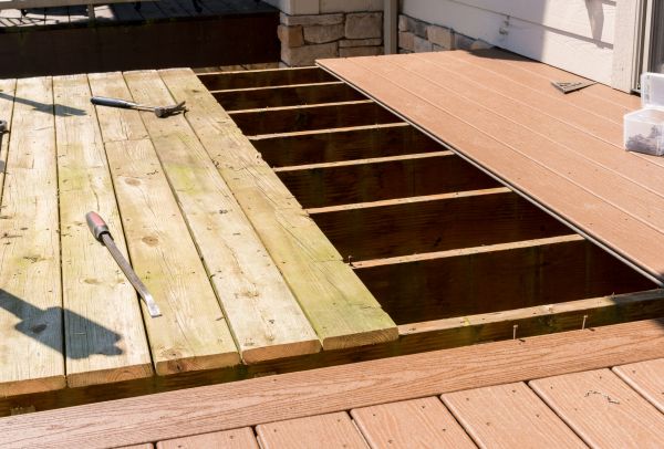 Cost of Deck Floor Replacement in Crystal Lake