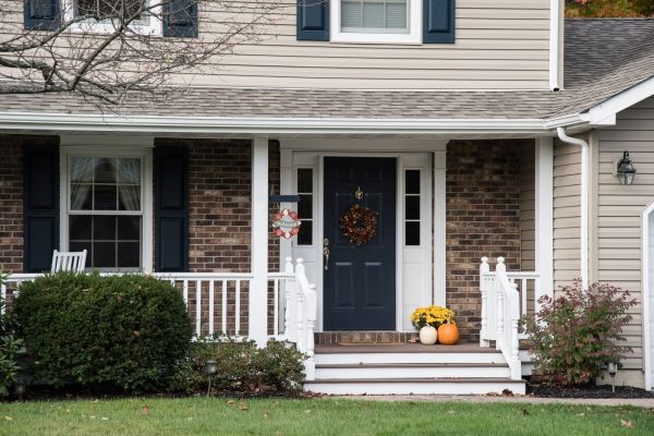 Cost of Front Deck Construction in Crystal Lake